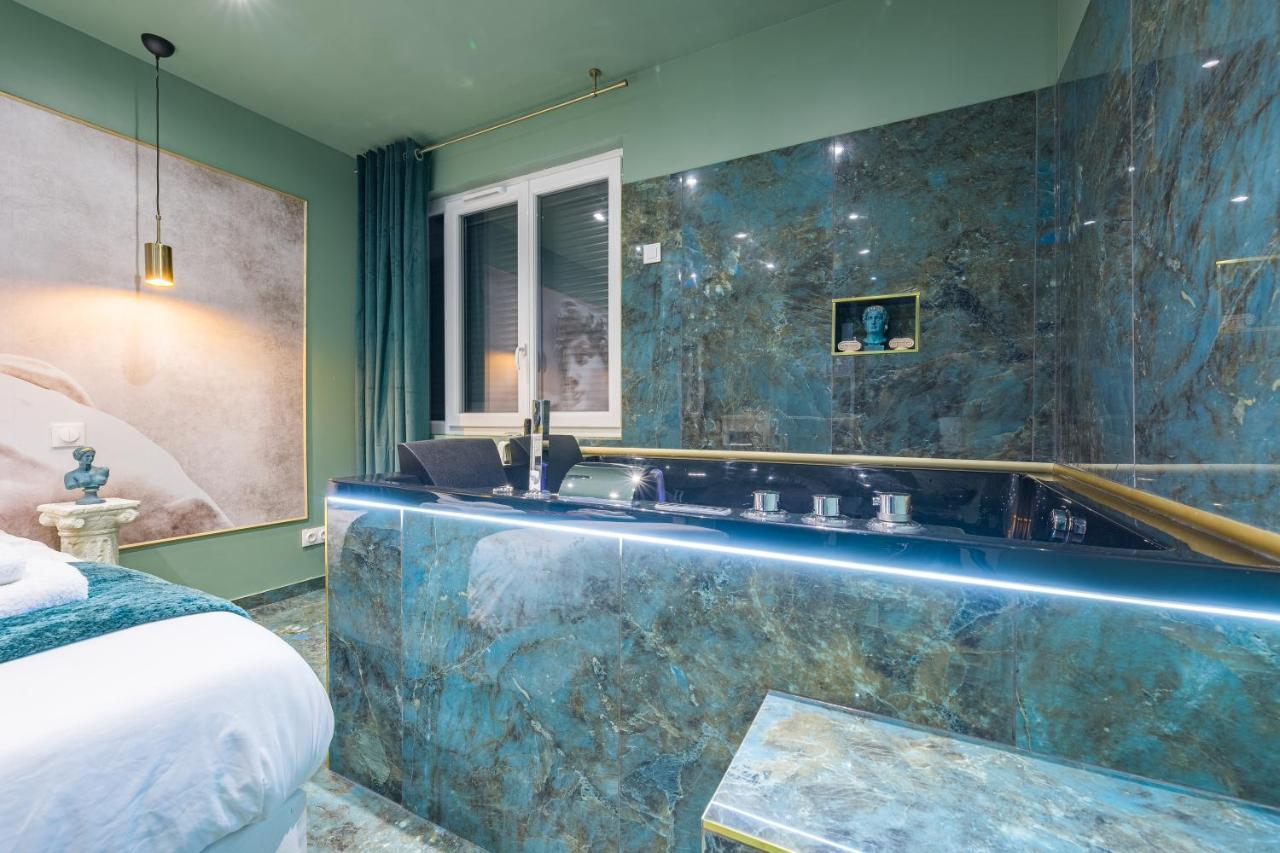 Le Musee D'Aphrodite / Jacuzzi Montgeron المظهر الخارجي الصورة