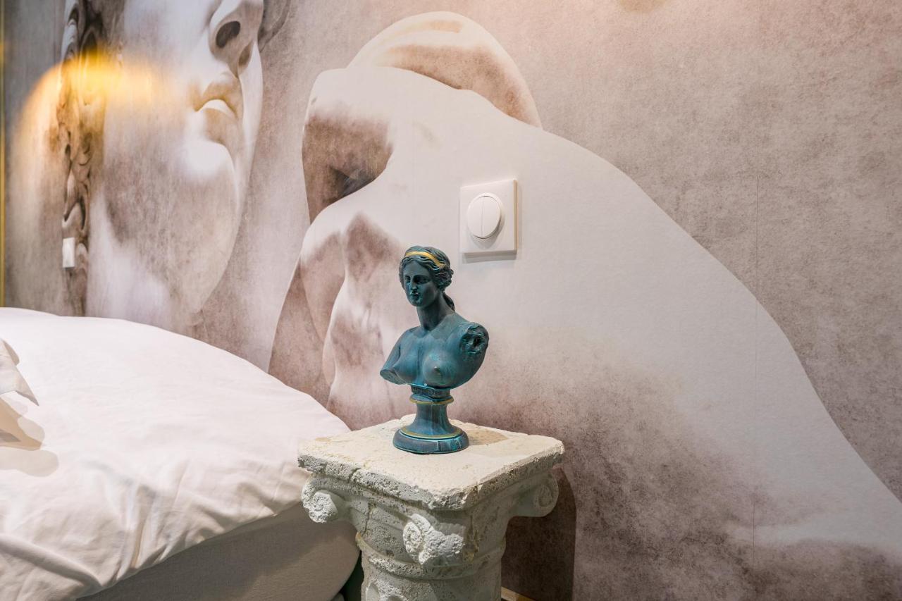 Le Musee D'Aphrodite / Jacuzzi Montgeron المظهر الخارجي الصورة